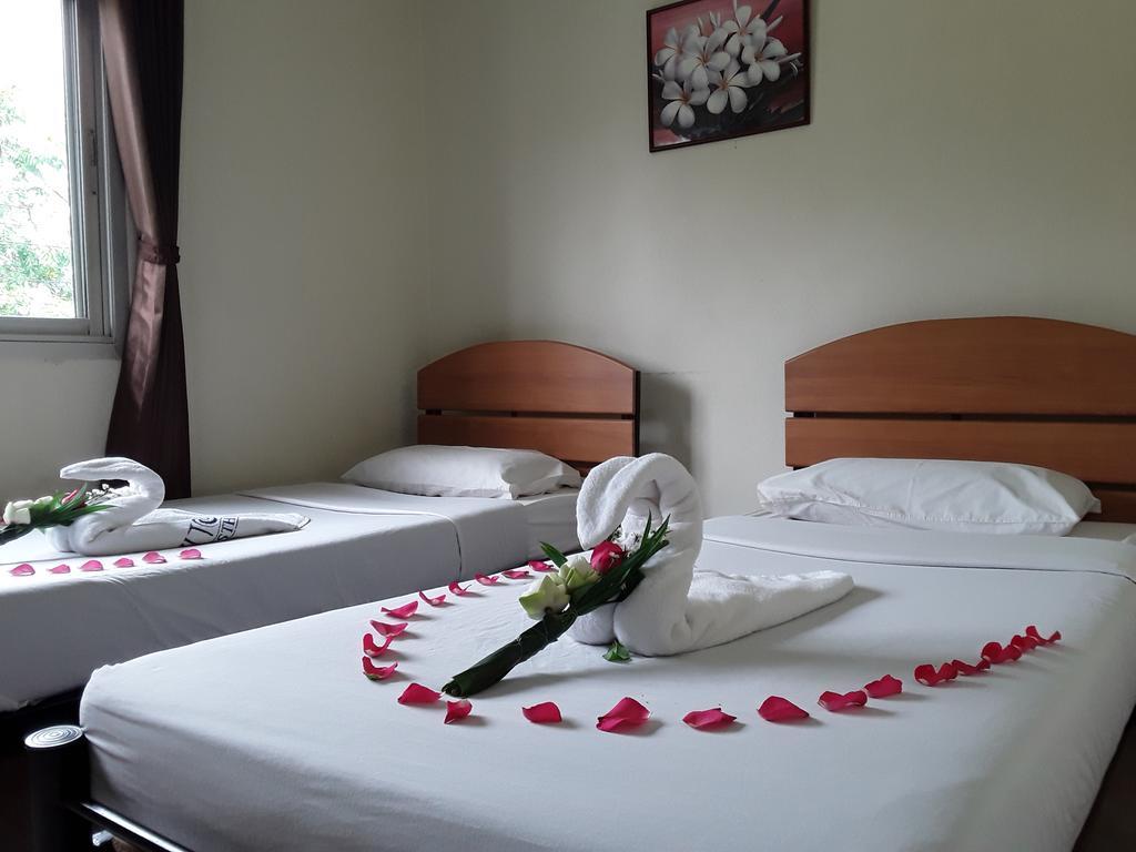 Vitoonguesthouse2Fanrooms & Aircondition Sukhothai Bagian luar foto