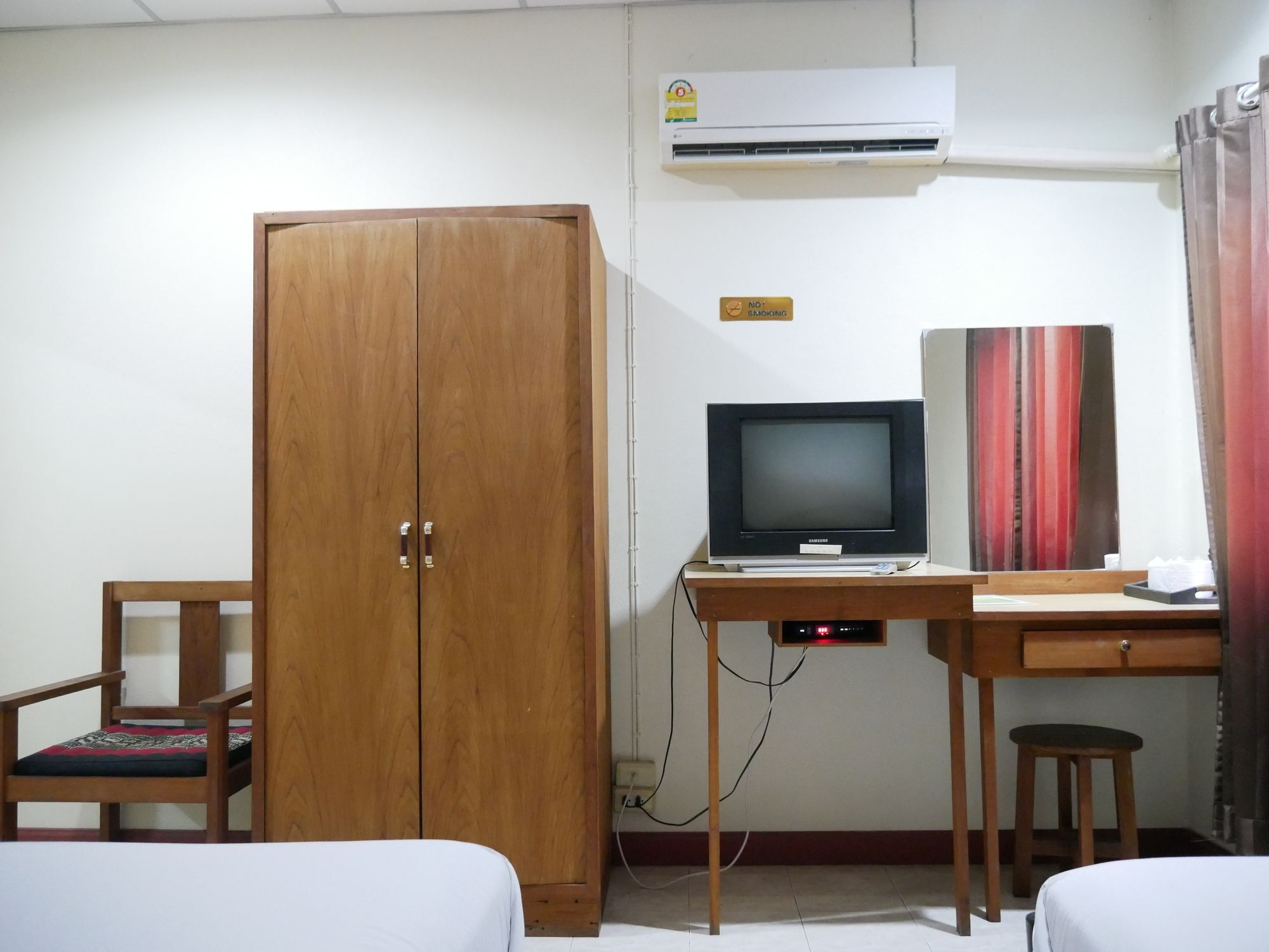 Vitoonguesthouse2Fanrooms & Aircondition Sukhothai Bagian luar foto