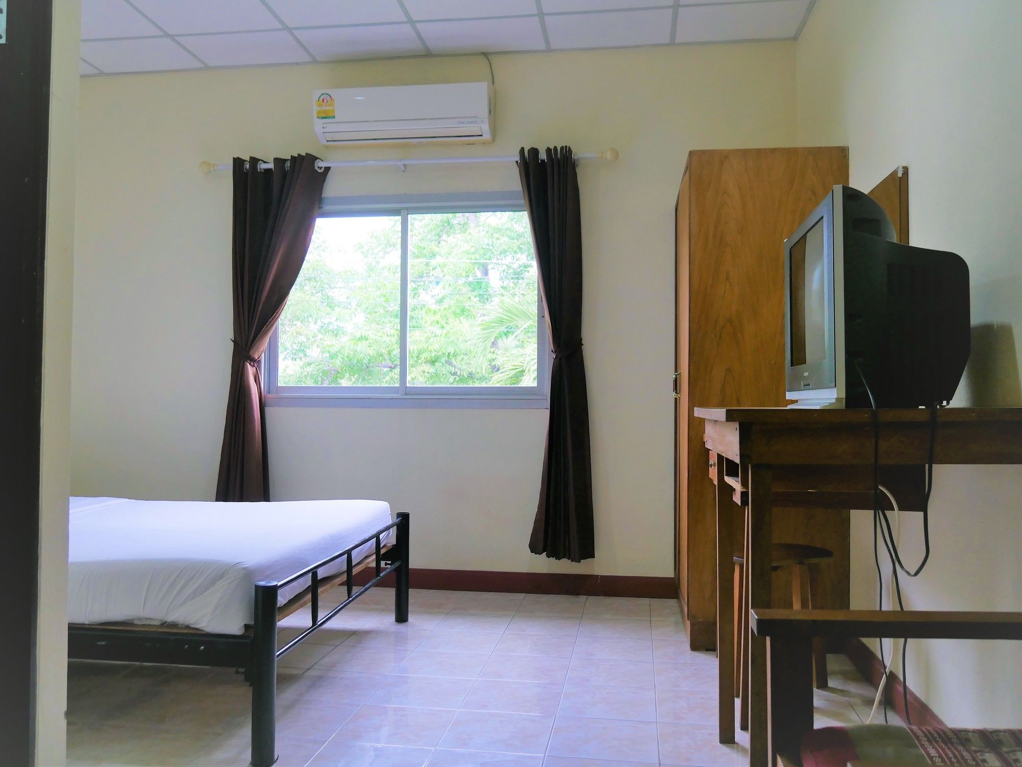 Vitoonguesthouse2Fanrooms & Aircondition Sukhothai Bagian luar foto