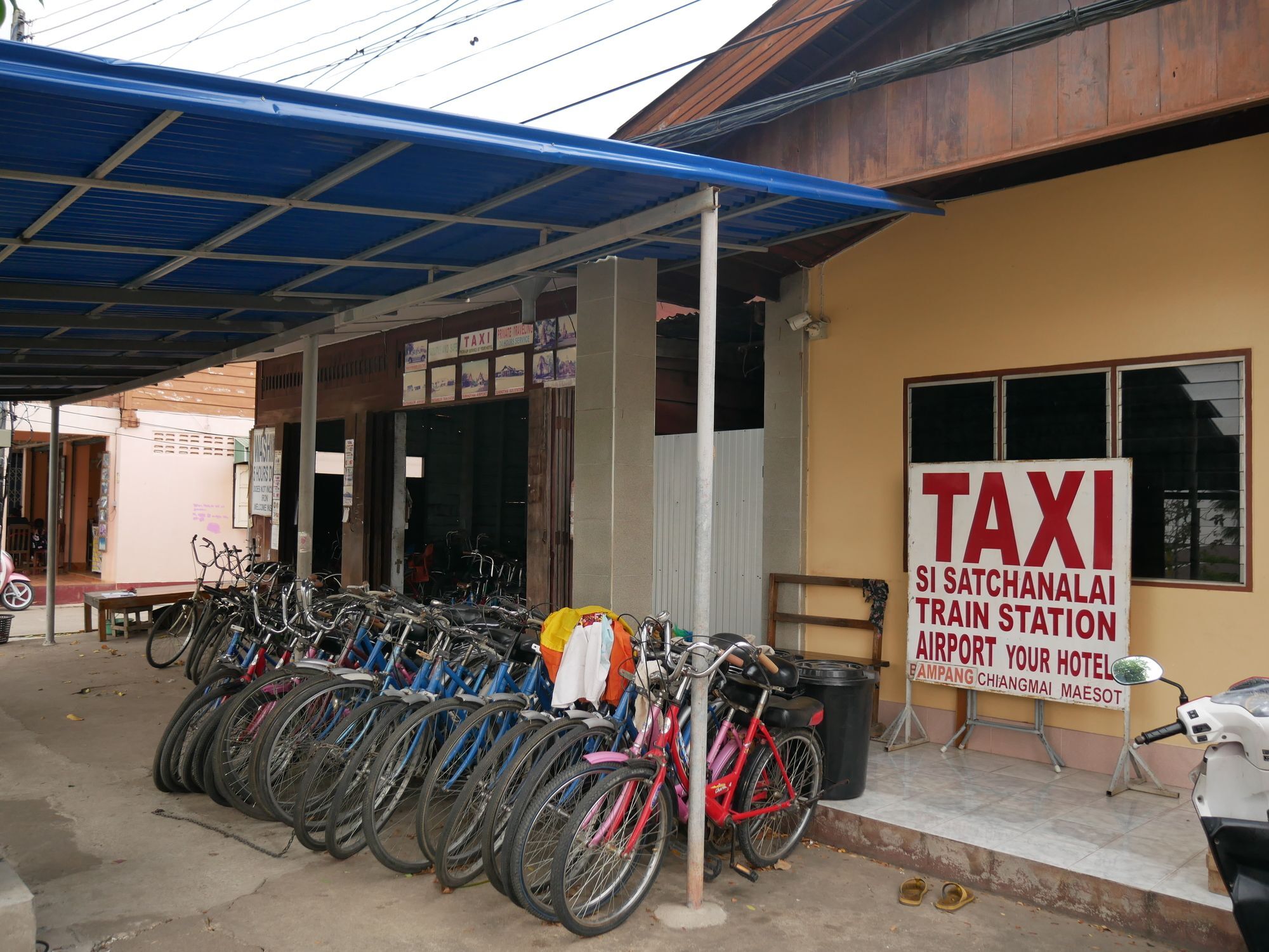 Vitoonguesthouse2Fanrooms & Aircondition Sukhothai Bagian luar foto
