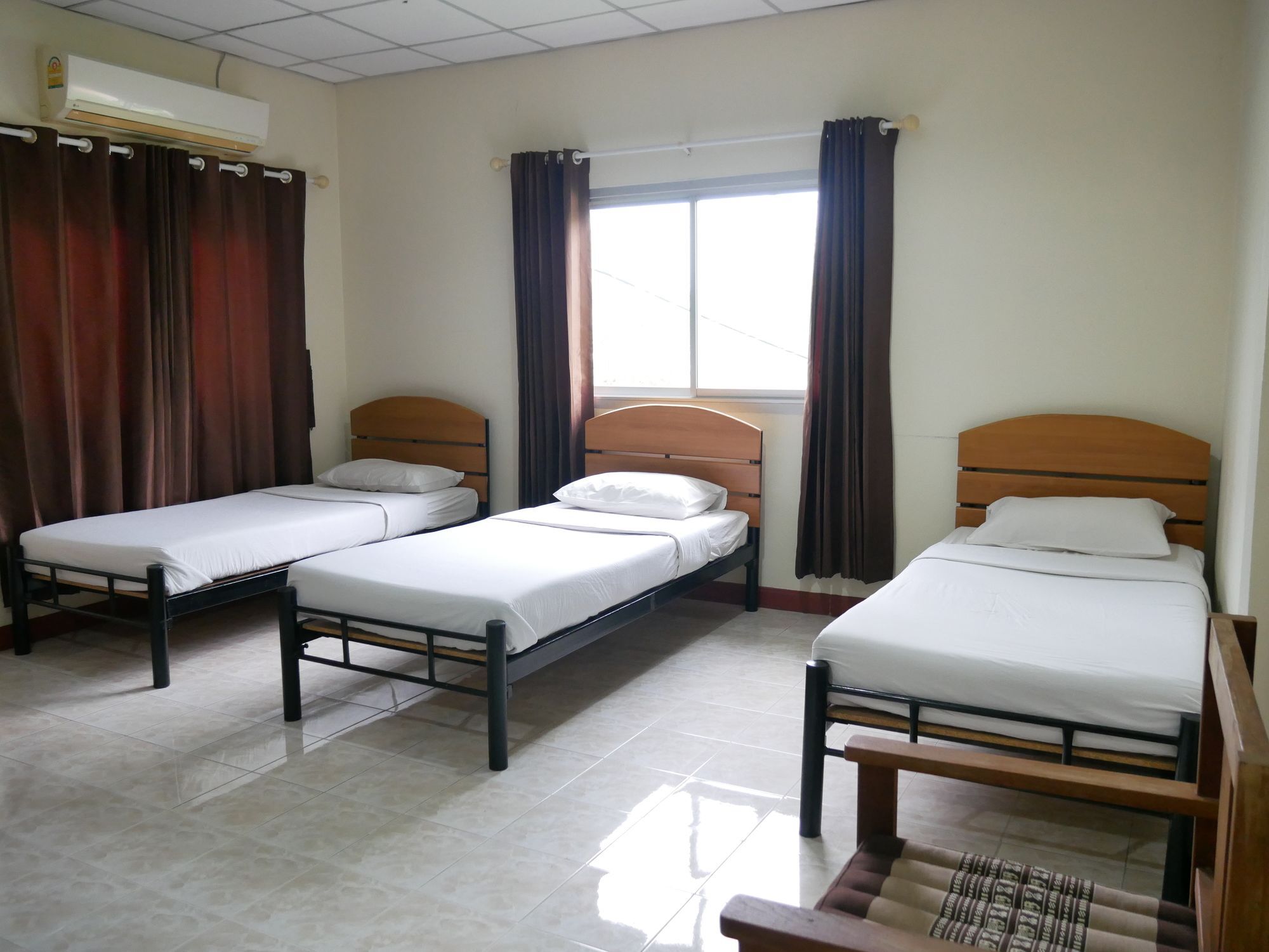 Vitoonguesthouse2Fanrooms & Aircondition Sukhothai Bagian luar foto